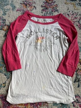 Hollister White Tee with Pink Raglan Sleeves and Logo